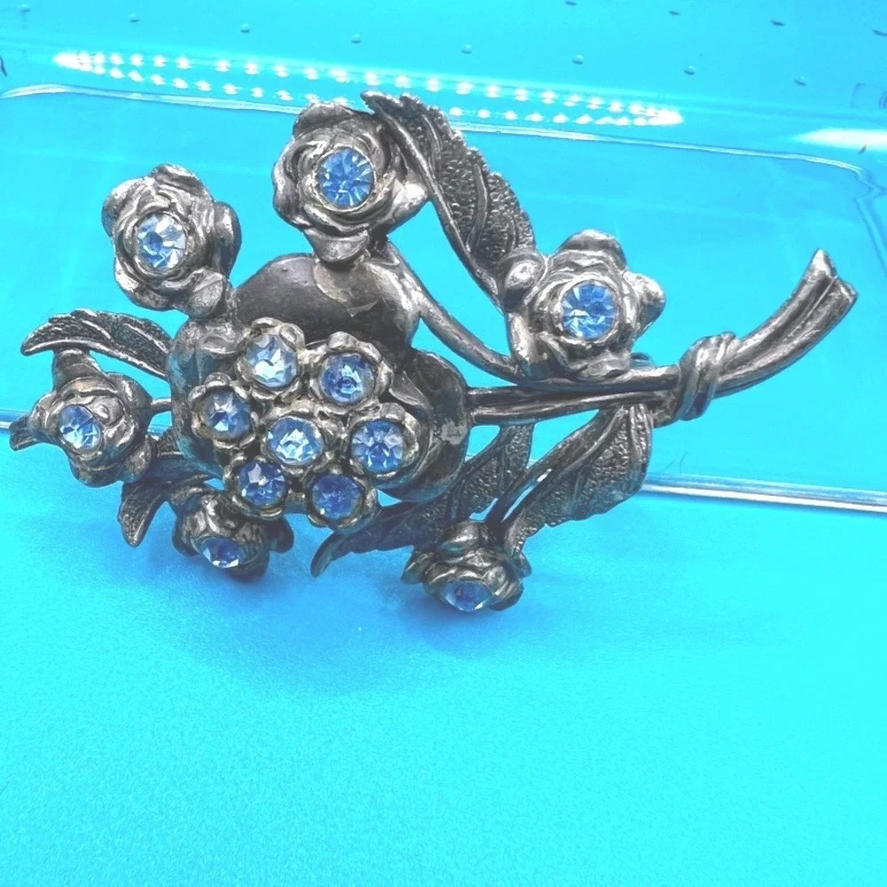 Vintage Little Nemo Pot Metal Brooch Large Blue Rhinestones Floral ‎ 3.25